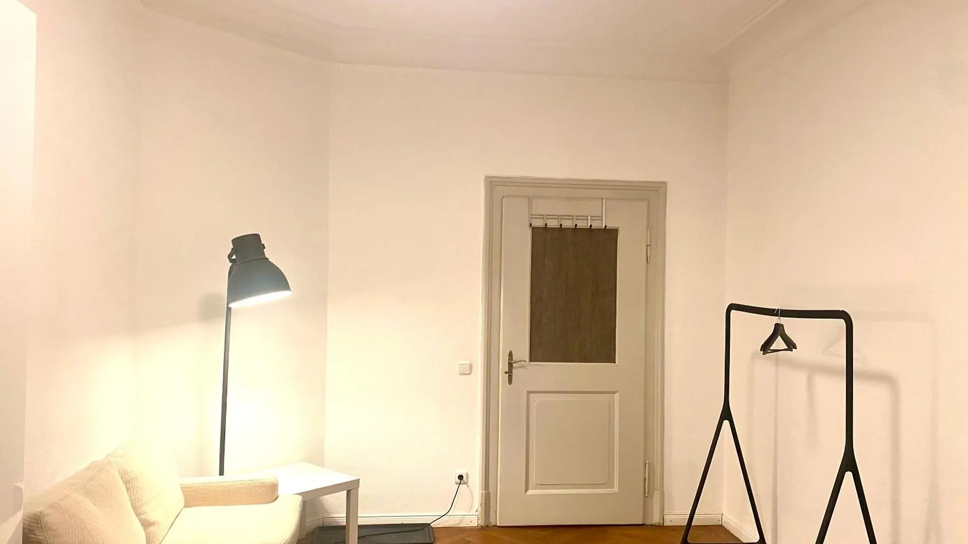 Homestay Zimmer In Der Maxvorstadt Mit Gemeinschaftsbad Munich
