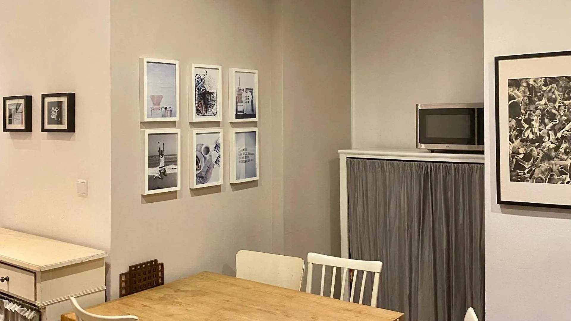 Zimmer In Der Maxvorstadt Mit Gemeinschaftsbad Munich Homestay