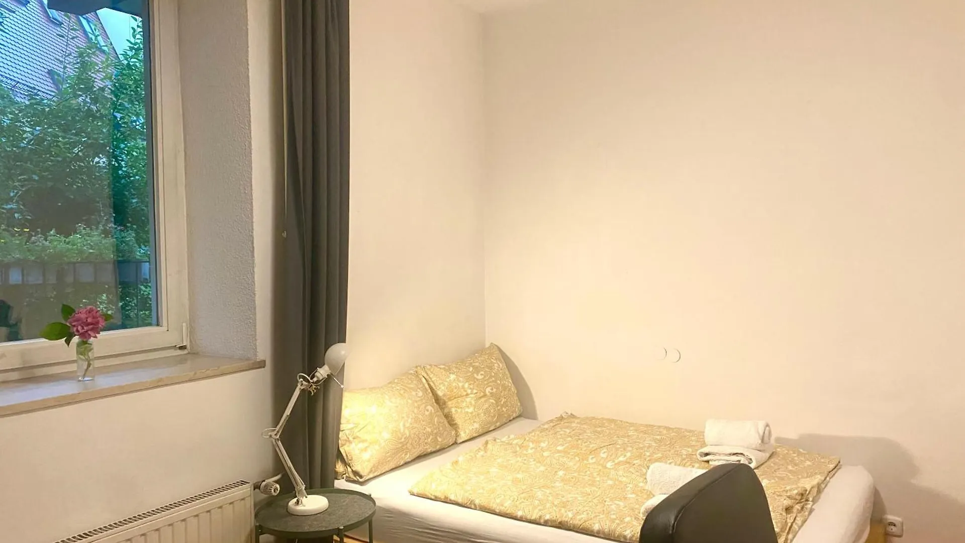 Zimmer In Der Maxvorstadt Mit Gemeinschaftsbad Munich
