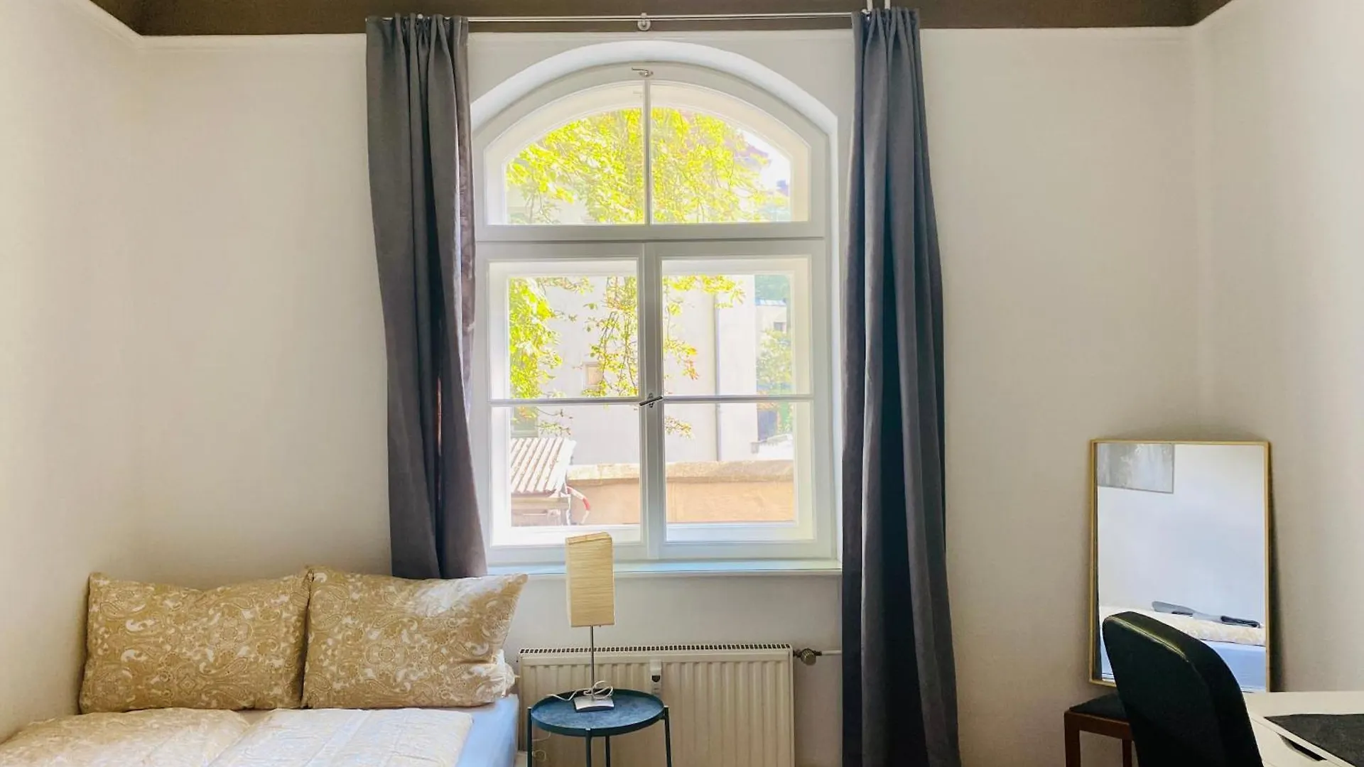 Homestay Zimmer In Der Maxvorstadt Mit Gemeinschaftsbad Munich
